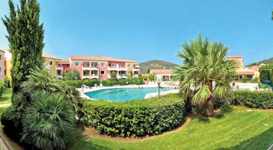 Appartement Piscine Mer Montagne Les Issambres Exteriér fotografie